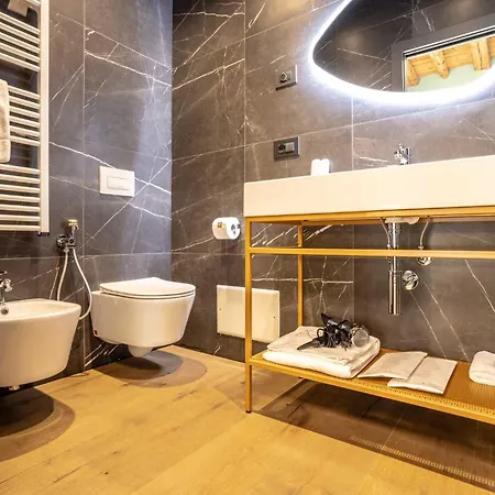 Ar Suites&art Hotel *