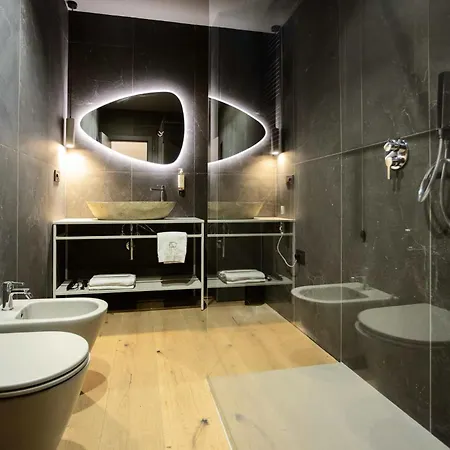 فندق Ar Suites&art