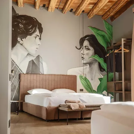 فندق Ar Suites&art *