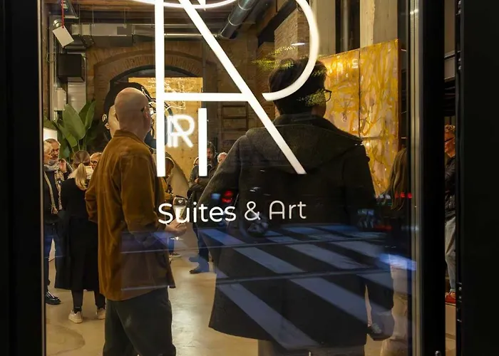 Hotel Ar Suites&art